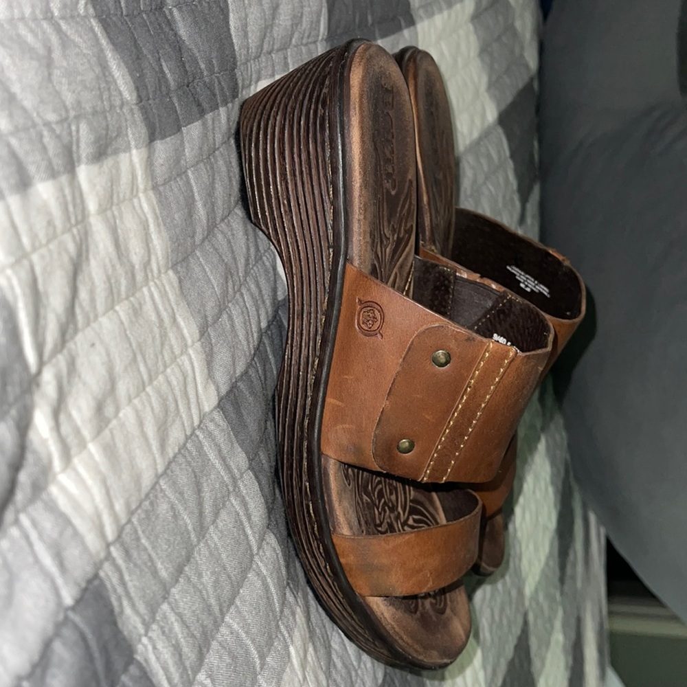 Born leather sandals